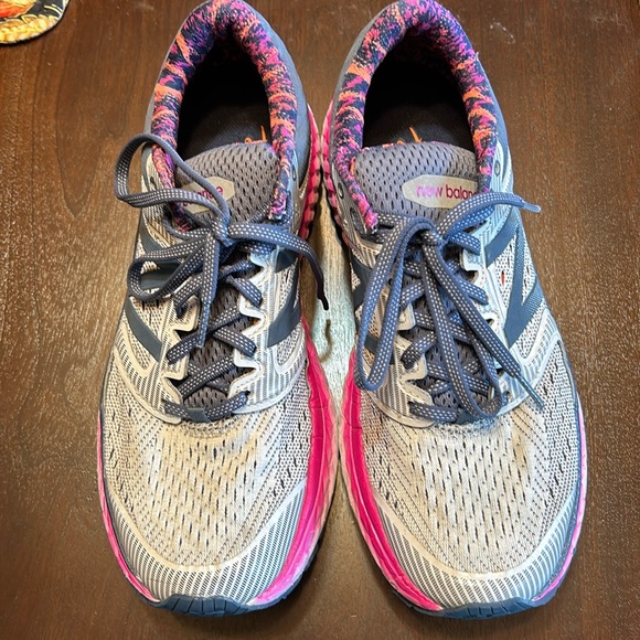 New Balance Fresh Foam 1080 size 9 - Picture 1 of 7